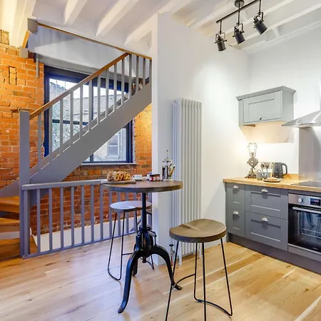 Dom wakacyjny 3 Bed In 86490 *