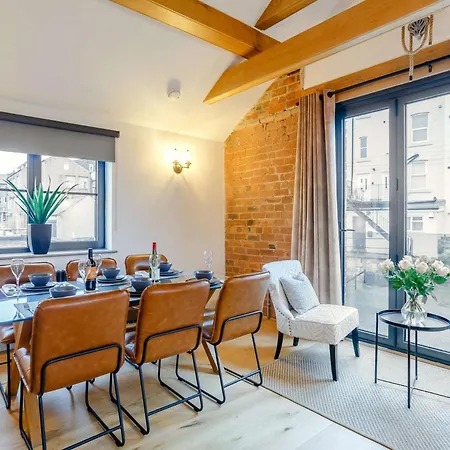 3 Bed In 86490 Harrogate